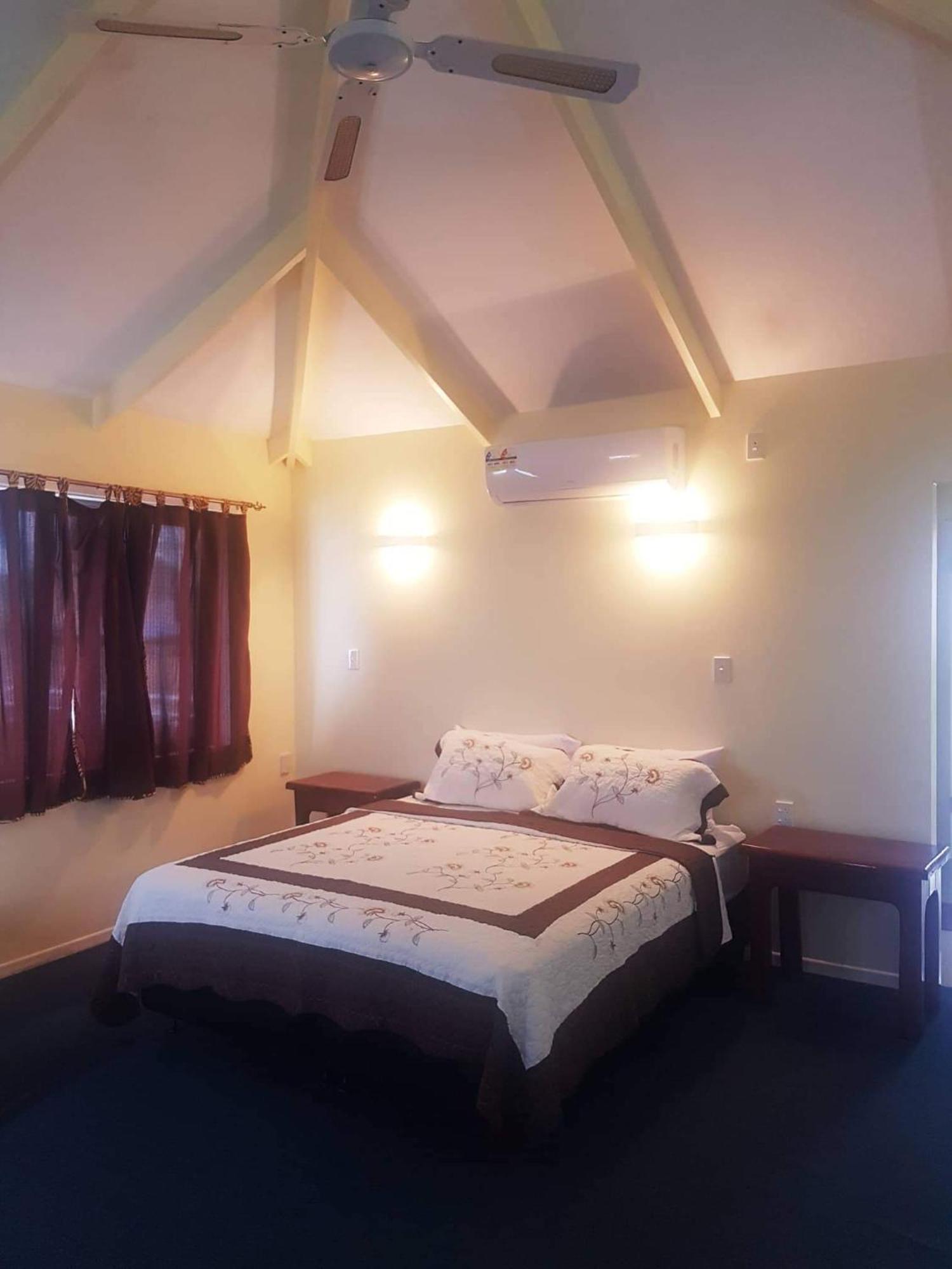 Le Uaina Beach Resort Faleapuna Zewnętrze zdjęcie