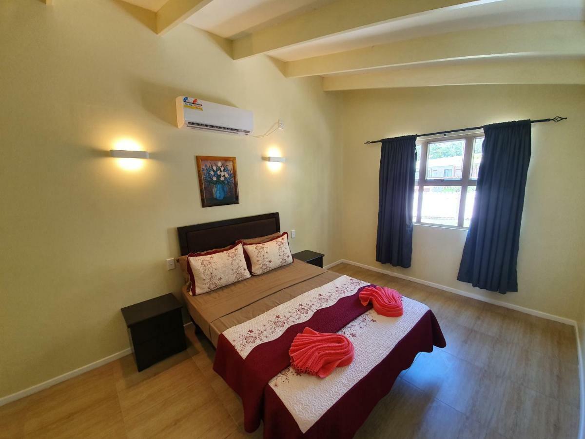 Le Uaina Beach Resort Faleapuna Zewnętrze zdjęcie