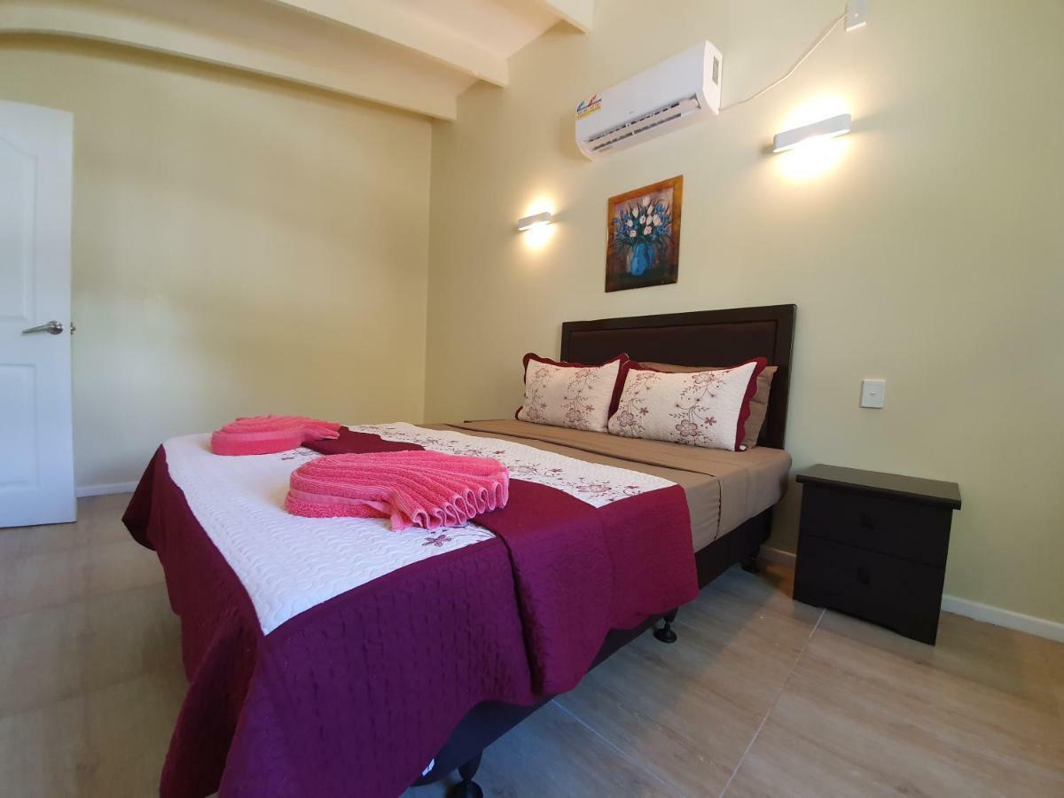 Le Uaina Beach Resort Faleapuna Zewnętrze zdjęcie